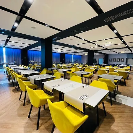 Arche Krakowska 4*