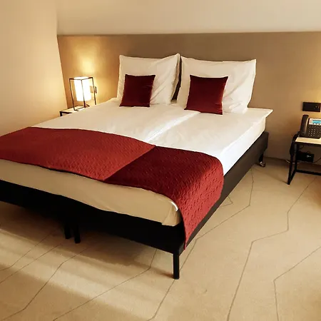Arche Krakowska Hotel 4*