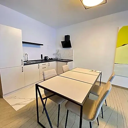 Arche Krakowska Hotell 4*